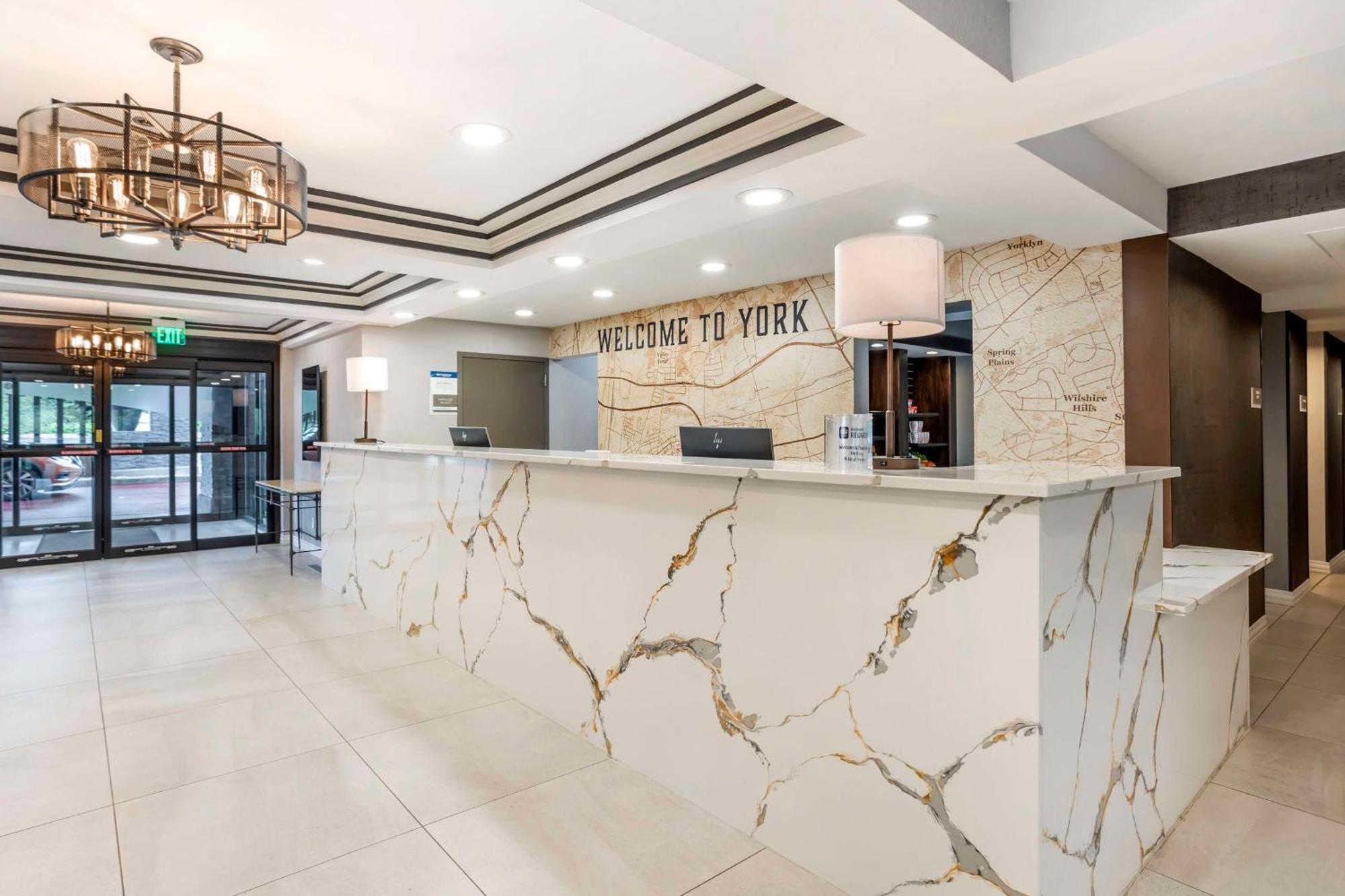 Best Western Plus Heritage Rail Inn & Suites York Exteriér fotografie